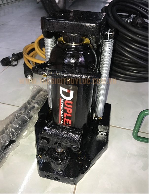 HINH ANH THỰC TẾ KÍCH MÓC 5 TẤN